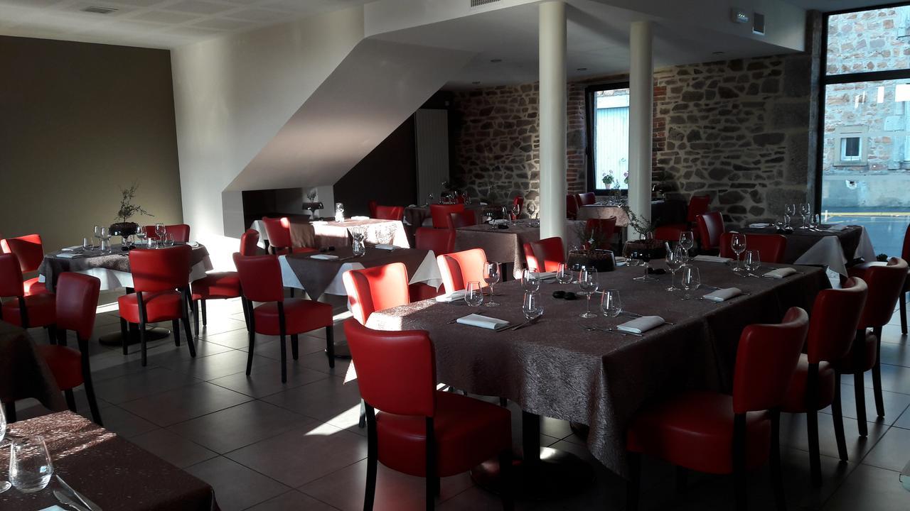 Bed and Breakfast Les Pierres Folles Rozier-en-Donzy Exterior foto